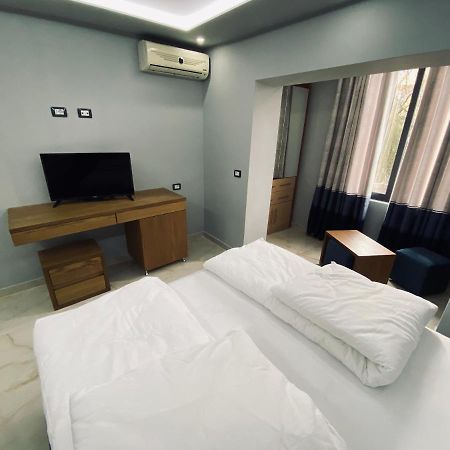 Hotel Piemonte 티라나 외부 사진