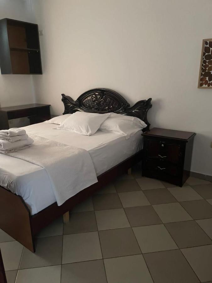 Hotel Piemonte 티라나 외부 사진