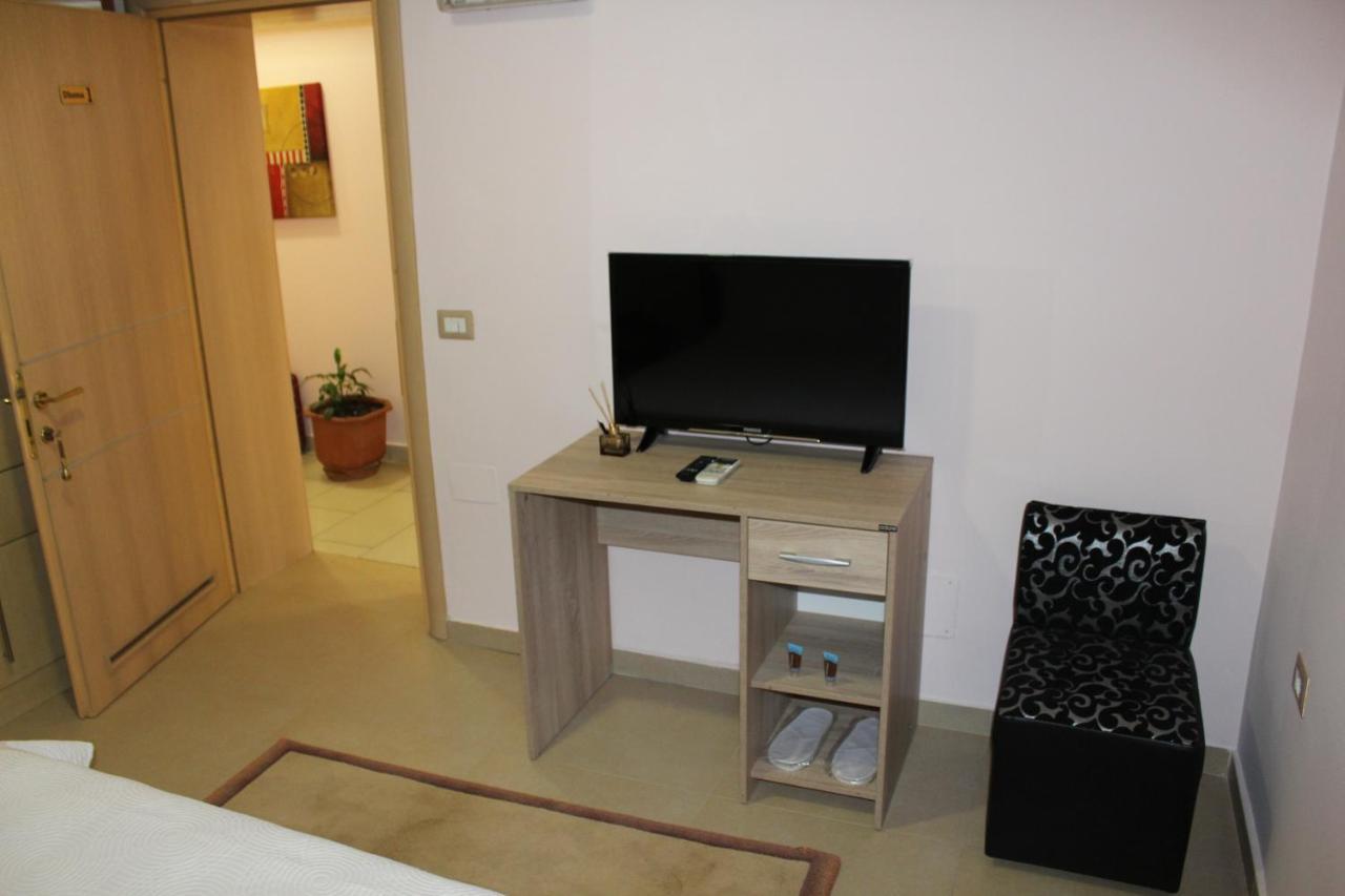 Hotel Piemonte 티라나 외부 사진