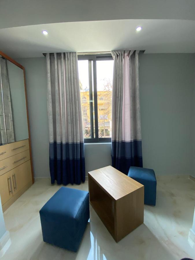 Hotel Piemonte 티라나 외부 사진